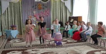 8 марта в подготовительной группе!