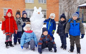 Мы лепили снеговика!